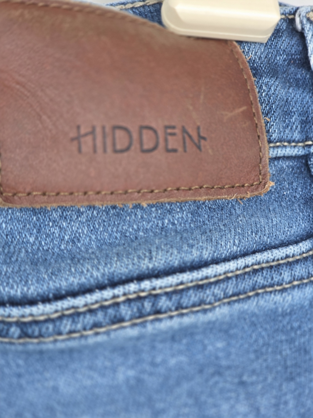 HIDDEN LOS ANGELES High Rise Raw Hem Flare Jeans Sz 28w/26L Dark Wash Ankle Crop - Picture 9 of 14